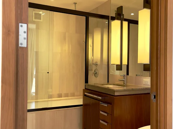 400 Fifth Avenue image 8 of 22