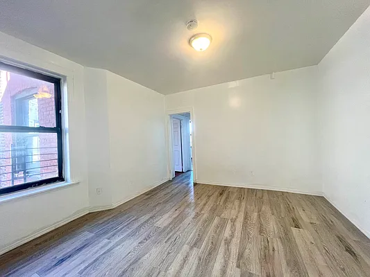 Rented by Nolita Group | media 10