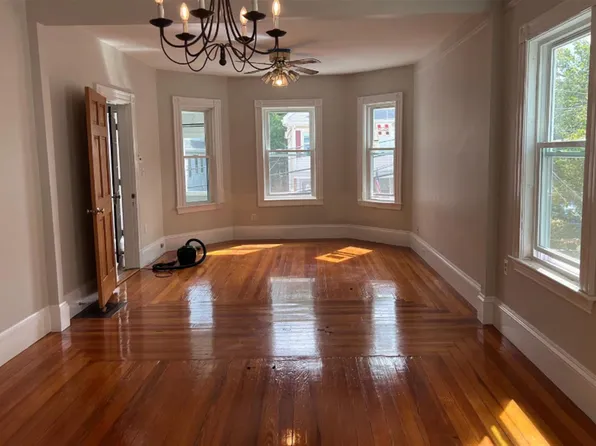 18 Edward T Sullivan Rd, Cambridge, MA 02138