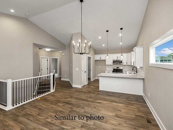 3rd image of 2624 3rd Ave SE