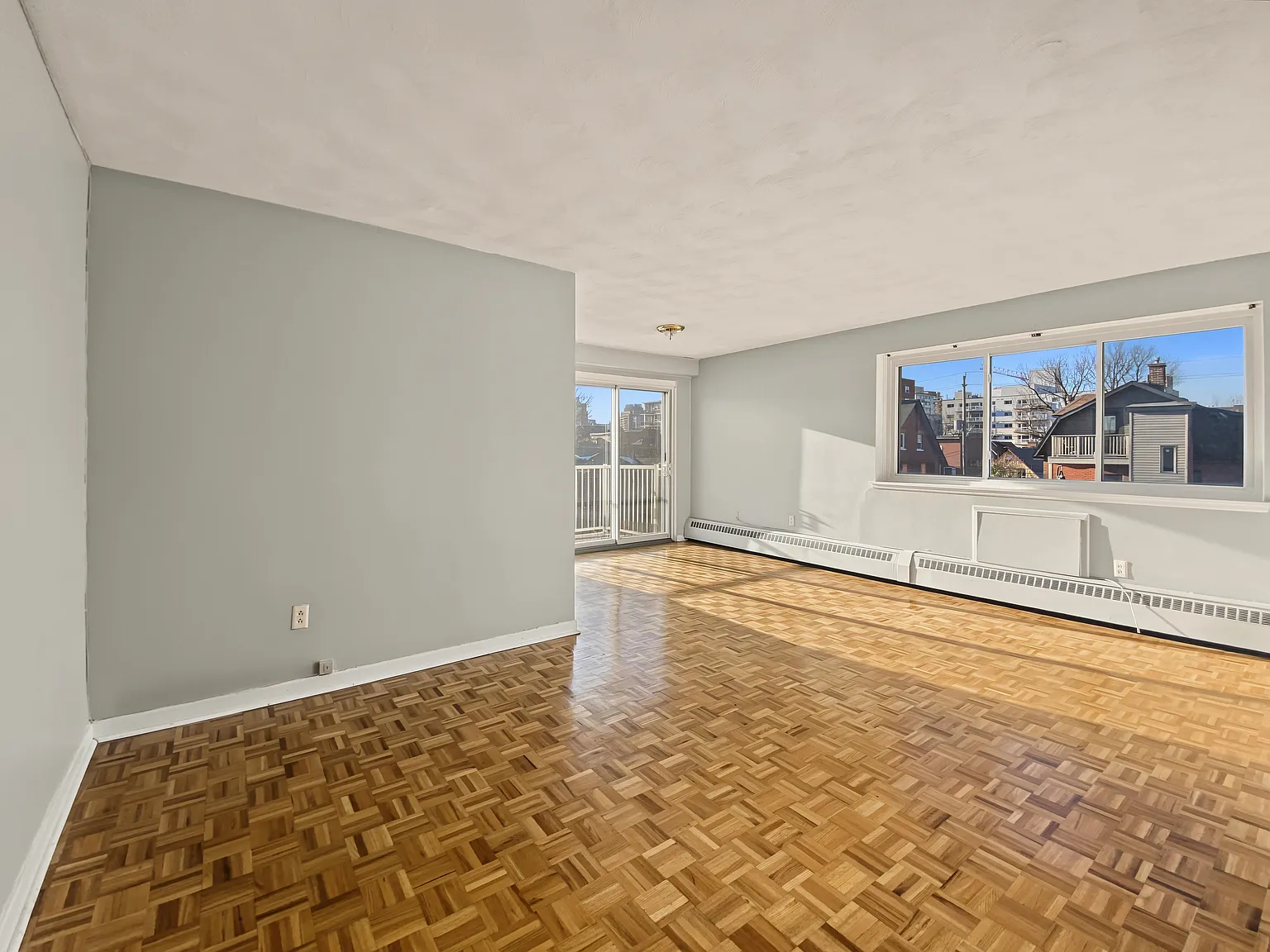 Chanteclair Apartments — Photo 3