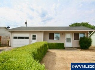 1332 Thompson Rd, Woodburn, OR 97071