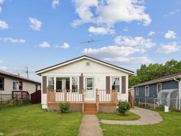 2211 Douglas Ave, Burlington, IA 52601