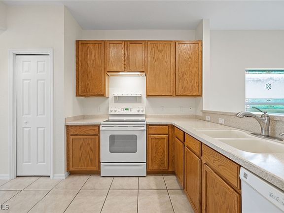 4th image of 9733 Mendocino Dr