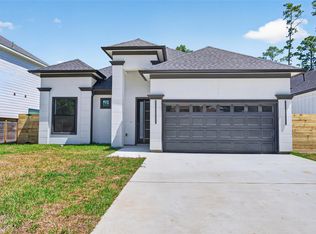 1424 Flamingo St, Conroe, TX 77385