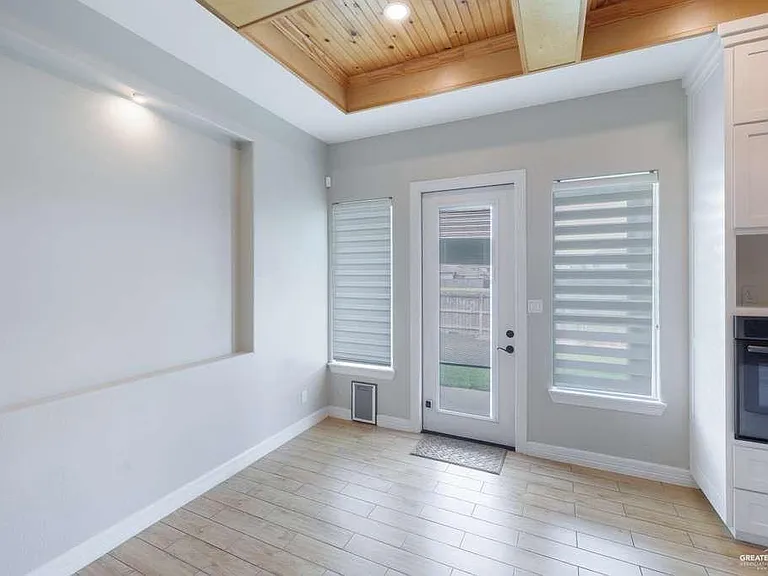 4012 Santa Fe St — Photo 12