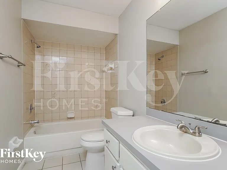 221 SW 43rd Ter — Photo 13