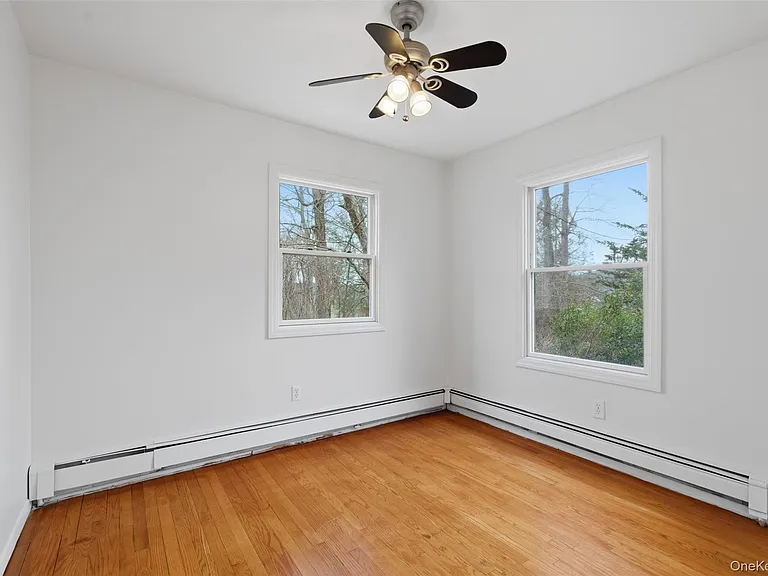 25 Woodland Terrace Ct — Photo 12