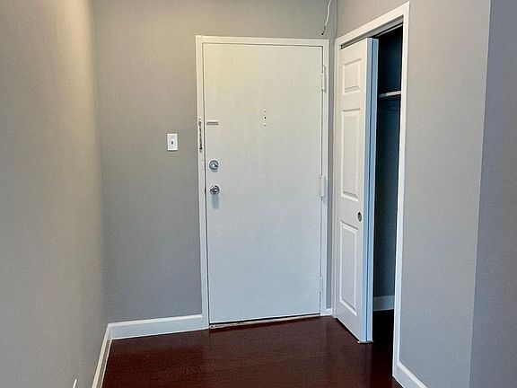 3rd image of 1210 N Taft St APT 601