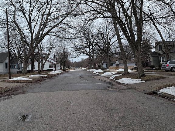 4th image of 2046 Philo Ave