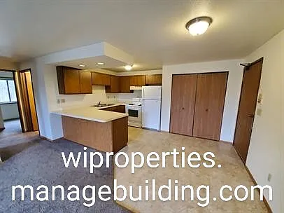 300 McKinley St — Photo 4