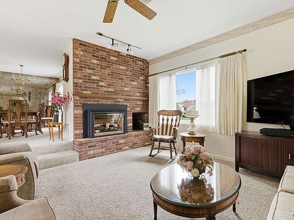 4th image of 502 Woburn Dr