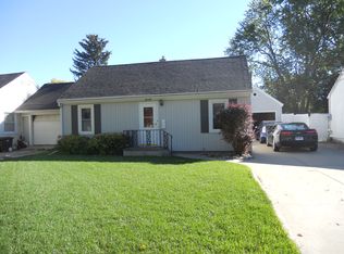 216 Winifred Ave, Lansing, MI