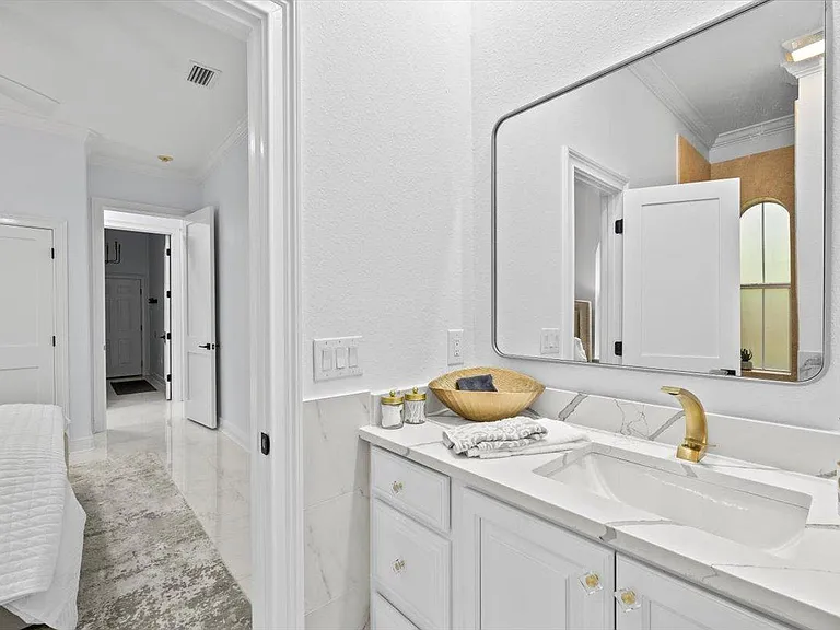1161 Troon Dr — Photo 34