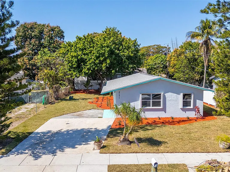 2171 NW 29th Ave — Photo 26