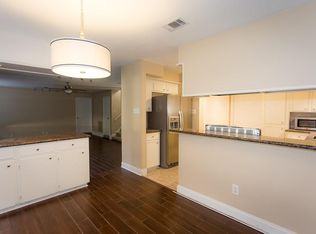 9 S High Oaks Cir, Spring, TX 77380