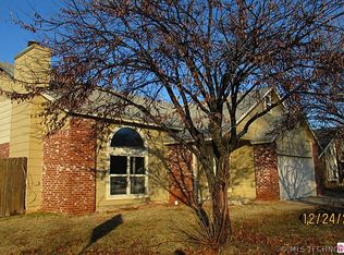 1051 E 137th St, Glenpool, OK 74033