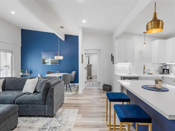 2004 Marshallfield Ln, Redondo Beach, CA 90278