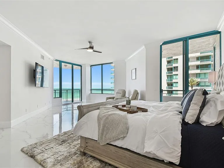 1560 Gulf Blvd #306 — Photo 14