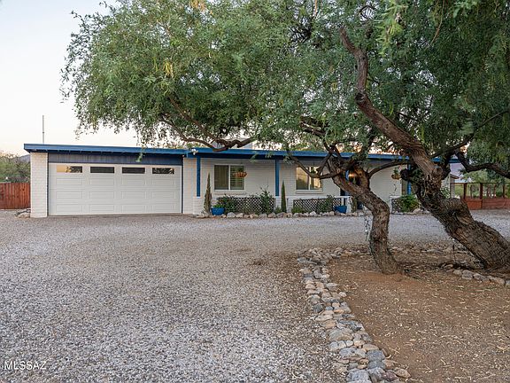 3rd image of 4650 N Avenida Del Conejo