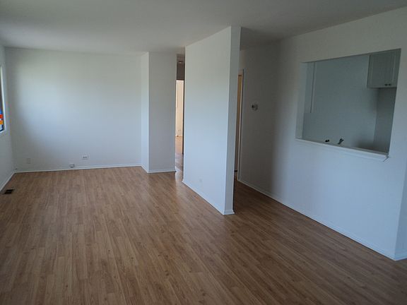4th image of 42 Waterford Dr
