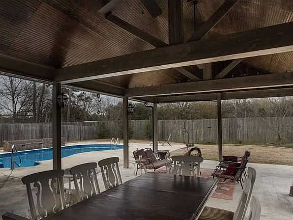 5th image of 41161 Hidden Cove Ave