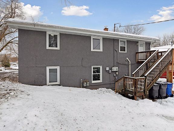 3rd image of 439 Arlington Ave E #1