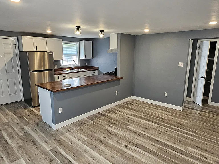 1509 W Worley St #2 — Photo 9