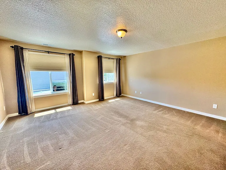 2401 NE 114th Ct — Photo 20