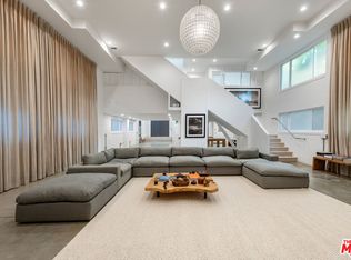 633 Santa Clara Ave, Venice, CA 90291