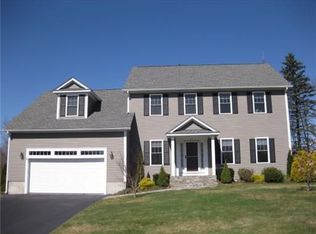 61 Harbour Ter, East Greenwich, RI 02818