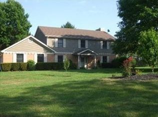 2528 Woodbluff Ln, Dayton, OH 45458