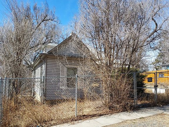 3rd image of 412 S Institute St
