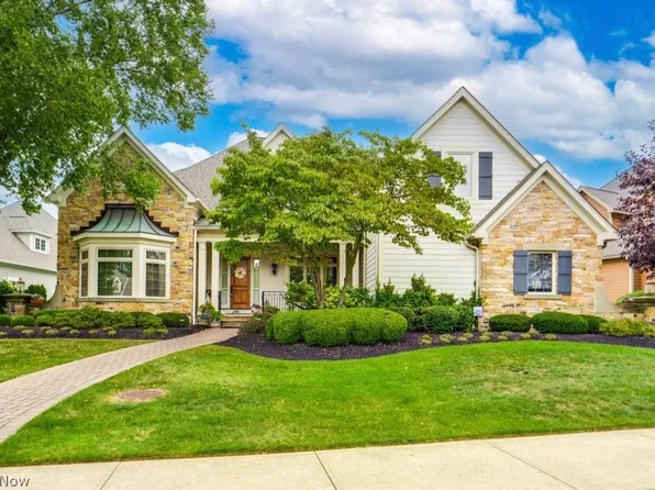 2389 Chapparal S, Westlake, OH 44145