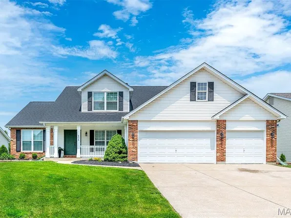 606 Spring Meadow Dr, Wentzville, MO 63385
