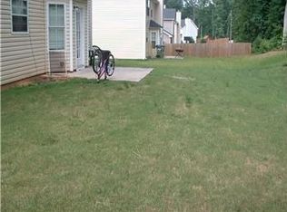650 Escalade Dr, College Park, GA 30349
