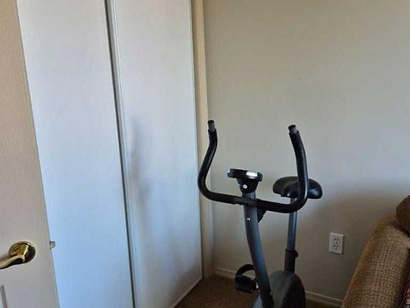 5th image of 305 N 1st Ave NW #212