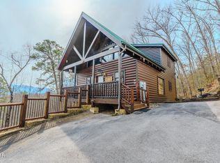 2251 Upper Middle Creek Rd, Sevierville, TN 37862