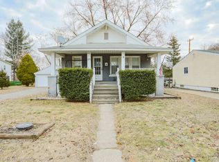 223 Renshaw Ave, Clawson, MI 48017