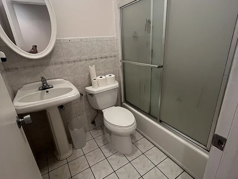 240 Catalina Ave — Photo 10