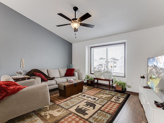 3rd image of 355 Autumn Hills Pl NE