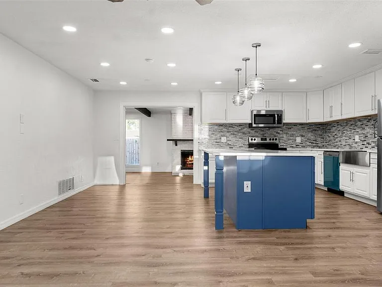 2203 Nottingham Rd — Photo 5