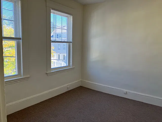 2 bed, 1000 sqft, $3,000 — Photo 4