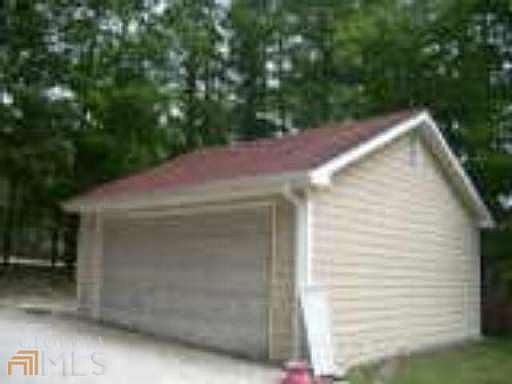 2nd image of 940 Northlake Cir