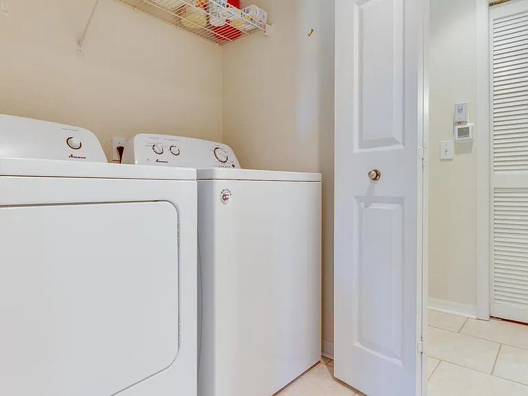 5122 Northridge Rd #108 — Photo 9