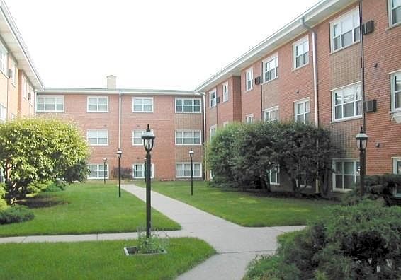 2nd image of 2351 W Jarvis Ave #116