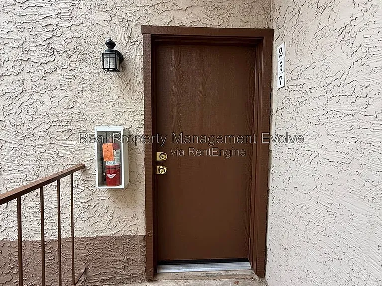 4554 E Paradise Village Pkwy N #257 — Photo 2
