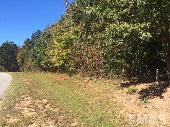 3rd image of 400 Long View Dr