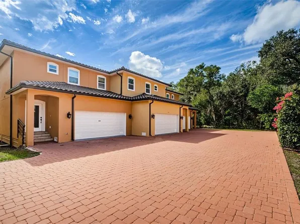 1954 Freedom Dr, Clearwater, FL 33755