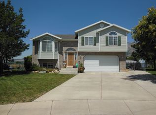 1238 N Willard Peak Cir, Ogden, UT 84404